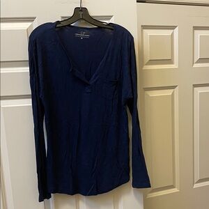 Vineyard Vines Deep Navy Long-Sleeve V-Neck Women's Top